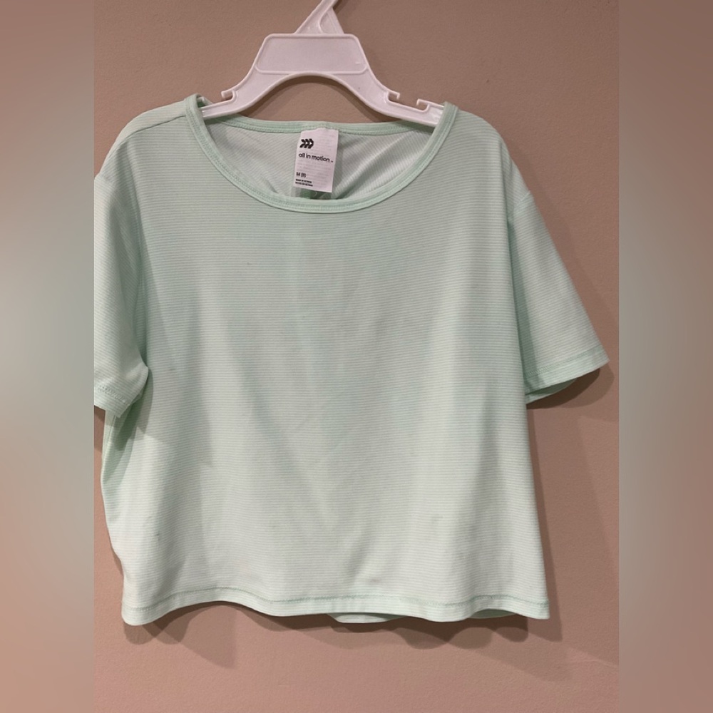 🍏🍏 All in Motion Girl’s Back Twisted Cropped Top, Size M (8)